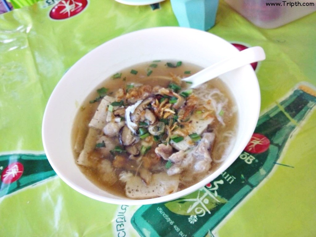 ก๋วยจั๊บญวน พิเศษ เพิ่มไข่ตอก อร่อยเว้อออออออออ